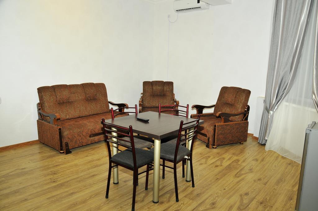 Alma-Ata Hotel Borjomi Bilik gambar